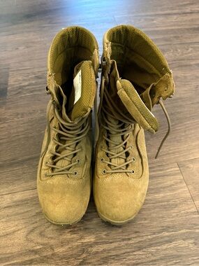 Tactical Men’s Belleville C333 Sabre Combat Boots